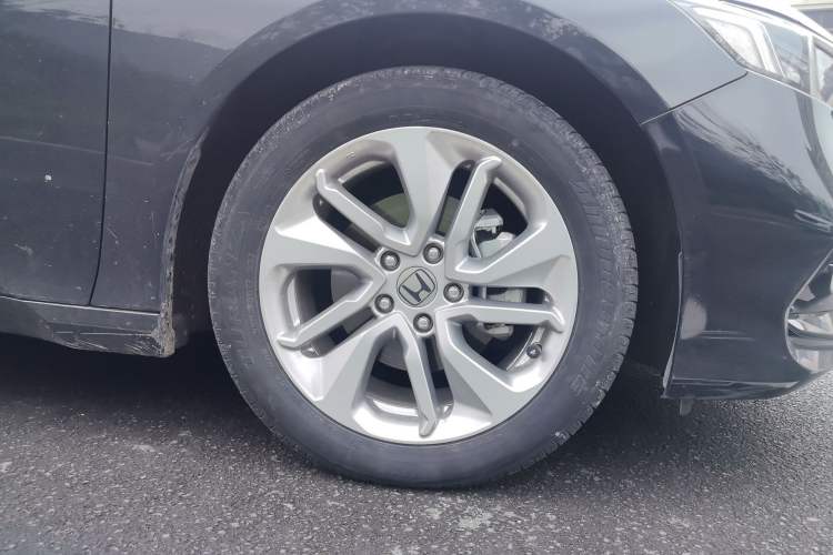 Used Honda Accord 2018 260TURBO Elite Edition China V Right Front Wheel Hub