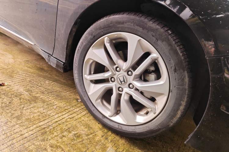 Used Honda Accord 2018 260TURBO Elite Edition China VI Right Front Wheel Hub