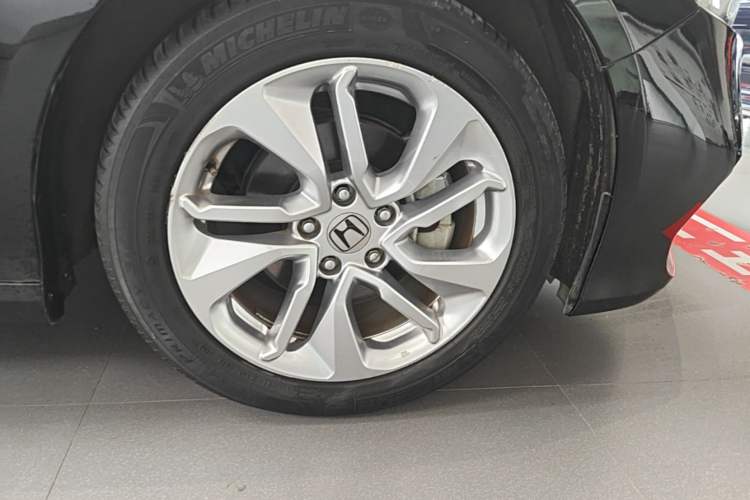Used Honda Accord 2018 260TURBO Elite Edition China VI Right Front Wheel Hub