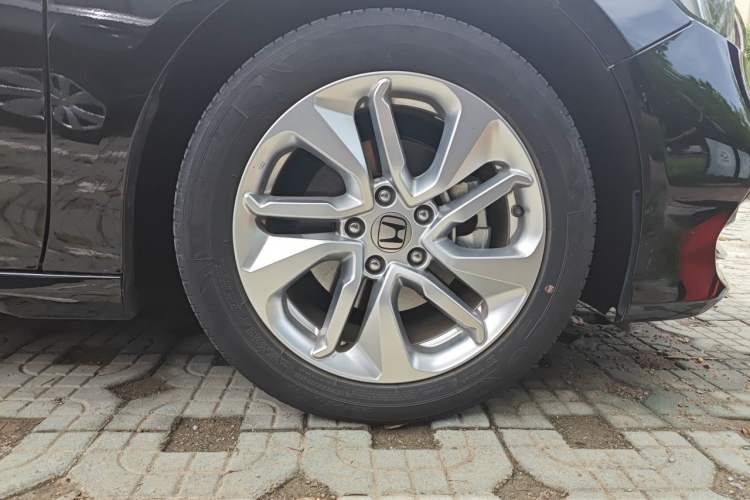 Used Honda Accord 2018 260TURBO Elite Edition China VI Right Front Wheel Hub
