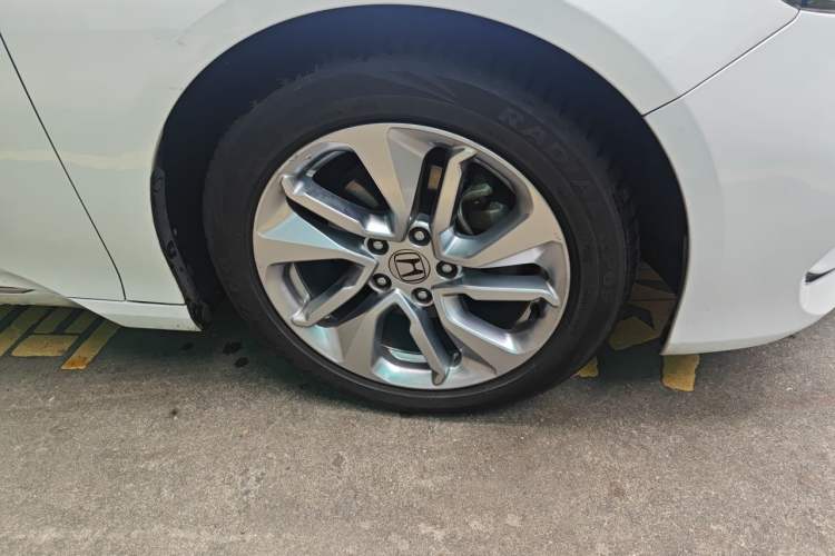Used Honda Accord 2018 260TURBO Elite Edition China VI Right Front Wheel Hub