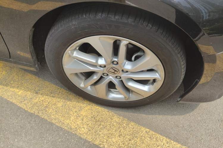 Used Honda Accord 2018 260TURBO Elite Edition China VI Right Front Wheel Hub