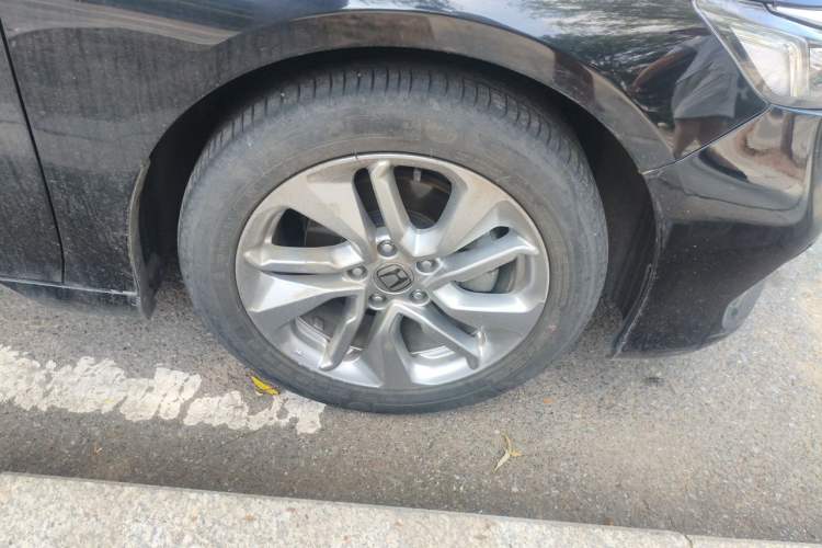 Used Honda Accord 2018 260TURBO Elite Edition China VI Right Front Wheel Hub