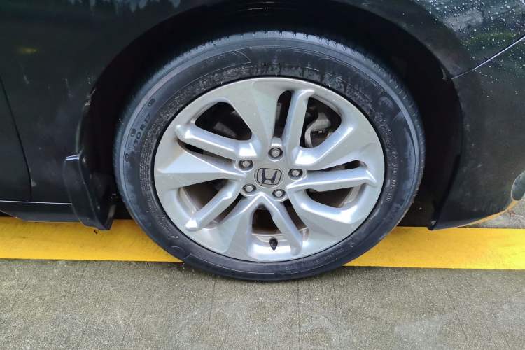 Used Honda Accord 2018 260TURBO Elite Edition China VI Right Front Wheel Hub