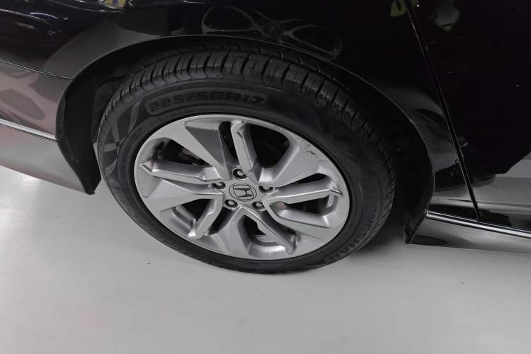 Used Honda Accord 2018 260TURBO Elite Edition China VI Right Rear Wheel Hub