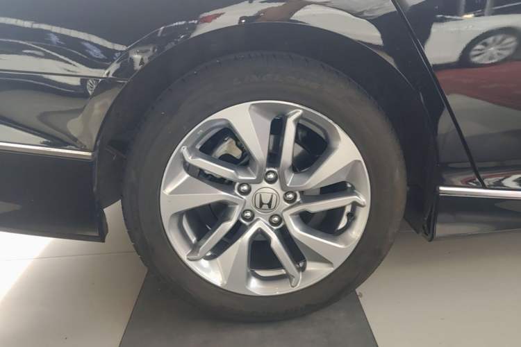Used Honda Accord 2018 260TURBO Elite Edition China VI Right Rear Wheel Hub