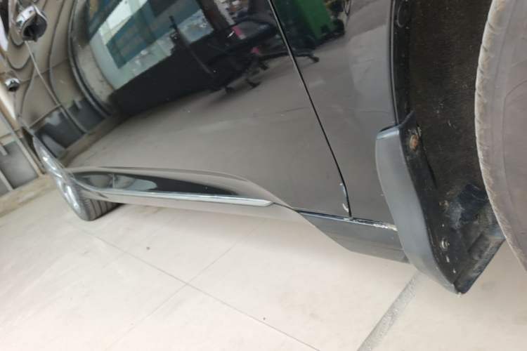 Used Honda Accord 2018 260TURBO Luxury Edition China VI Right Side Sill