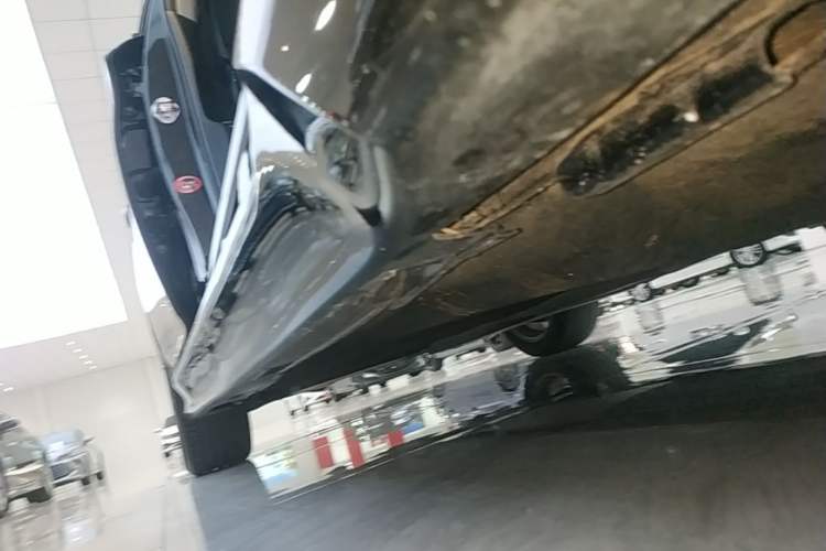 Used Honda Accord 2018 260TURBO Elite Edition China VI Right Side Sill