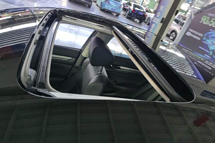 Used Honda Accord 2018 260TURBO Elite Edition China VI Roof