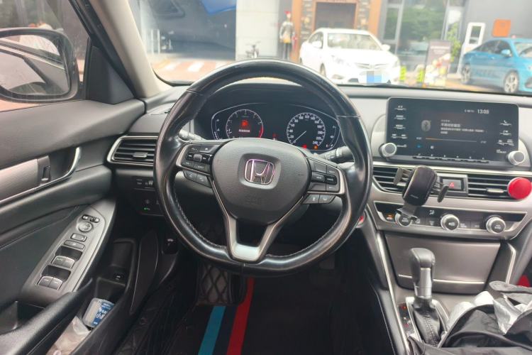 Used Honda Accord 2018 260TURBO Luxury Edition China V Emission Standard Steering Wheel