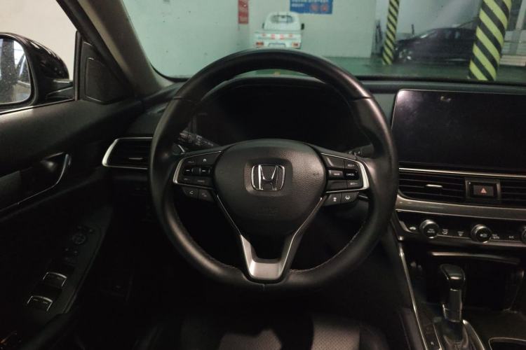 Used Honda Accord 2018 260TURBO Luxury Edition China V Emission Standard Steering Wheel