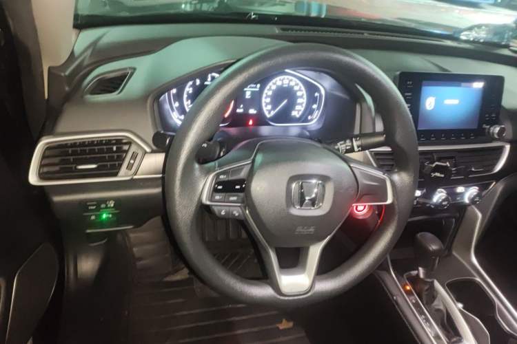 Used Honda Accord 2018 230TURBO Comfort Edition China VI Emission Standard Steering Wheel