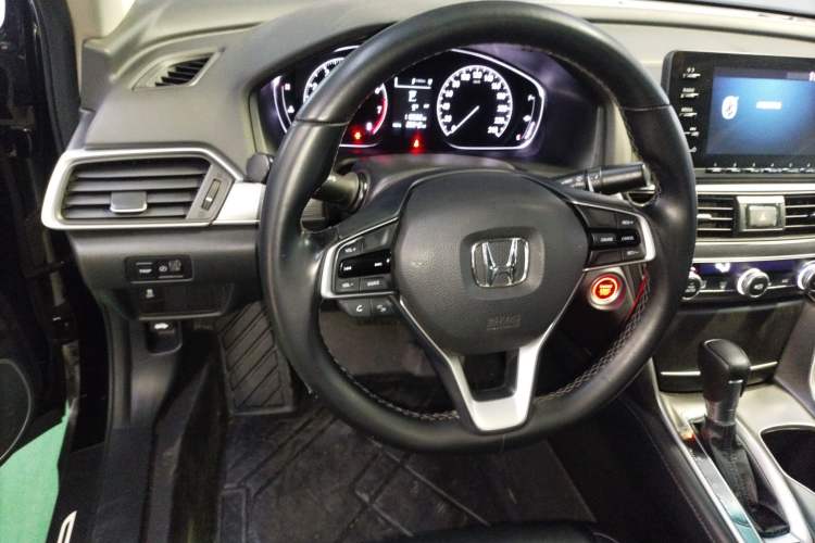 Used Honda Accord 2018 260TURBO Elite Edition China VI Steering Wheel