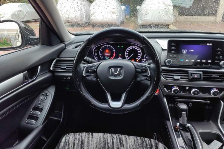 Used Honda Accord 2018 260TURBO Luxury Edition China V Emission Standard Steering Wheel