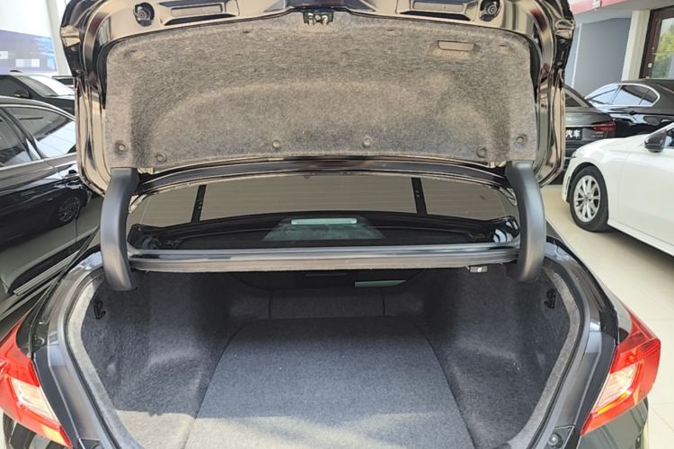 Used Honda Accord 2018 230TURBO Comfort Edition China VI Emission Standard Trunk