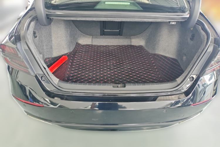 Used Honda Accord 2018 260TURBO Luxury Edition China VI Trunk