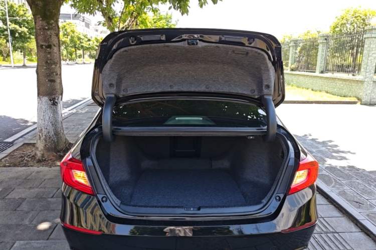 Used Honda Accord 2018 230TURBO Comfort Version National V Trunk