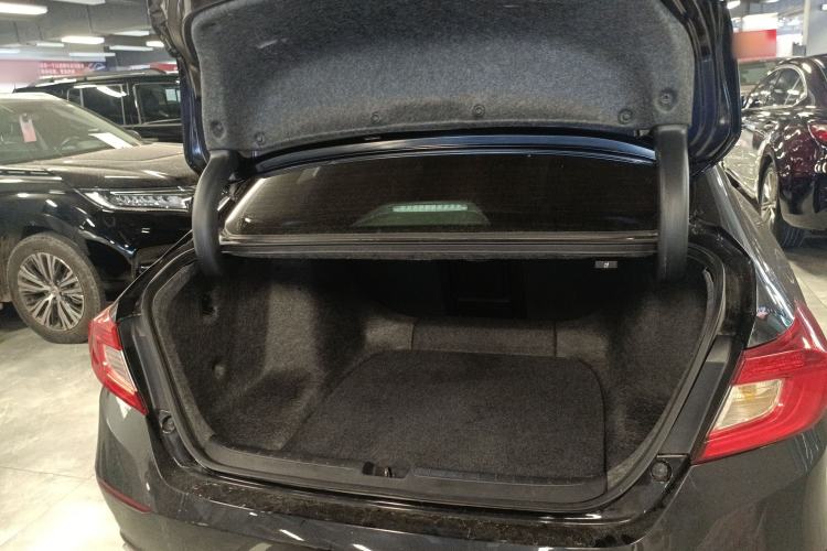 Used Honda Accord 2018 260TURBO Elite Edition China VI Trunk