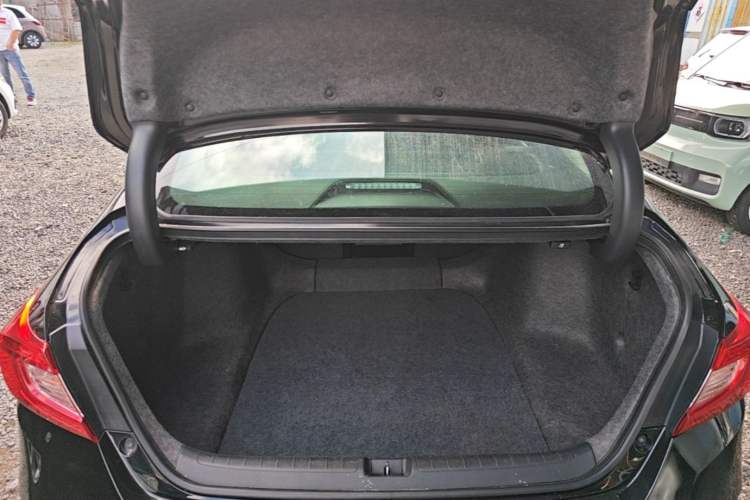 Used Honda Accord 2018 260TURBO Elite Edition China VI Trunk