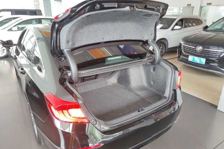 Used Honda Accord 2018 260TURBO Elite Edition China VI Trunk
