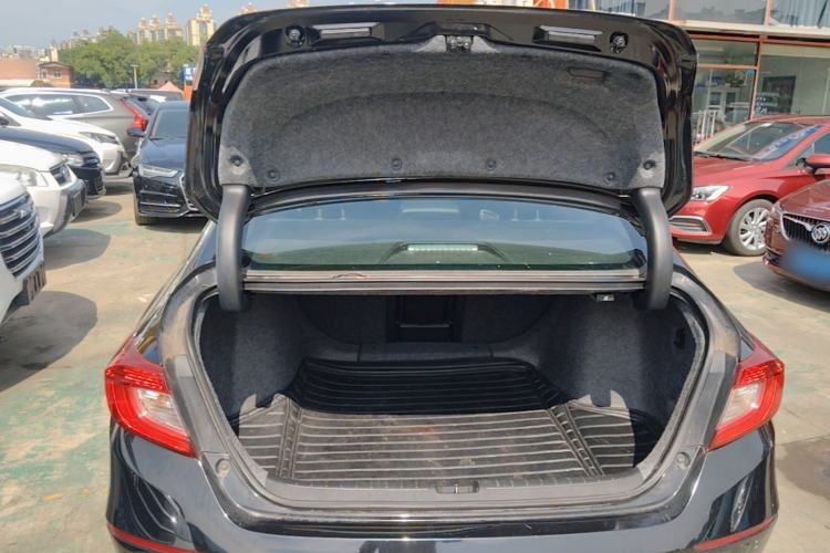 Used Honda Accord 2018 260TURBO Elite Edition China VI Trunk