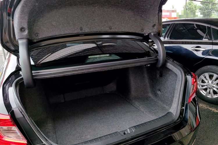 Used Honda Accord 2018 260TURBO Elite Edition China VI Trunk