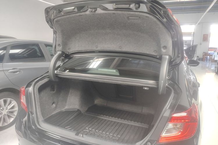 Used Honda Accord 2018 260TURBO Elite Edition China VI Trunk