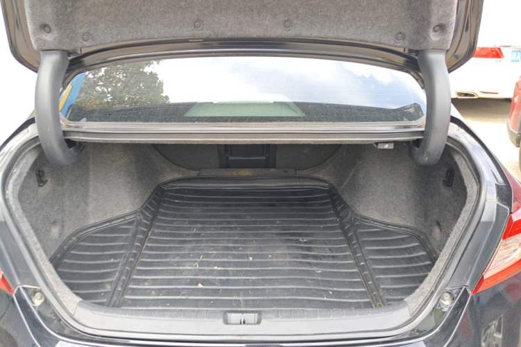 Used Honda Accord 2018 260TURBO Elite Edition China VI Trunk