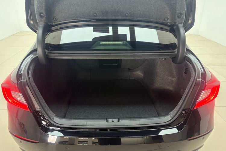 Used Honda Accord 2018 Rui·Hybrid 2.0L Rui Zhi Edition China VI Trunk