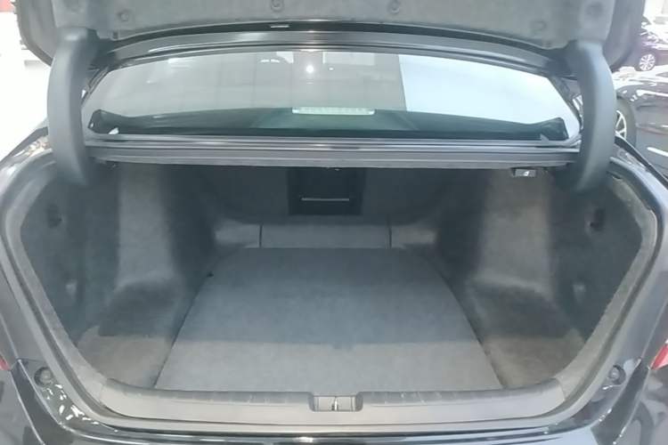 Used Honda Accord 2018 260TURBO Elite Edition China VI Trunk