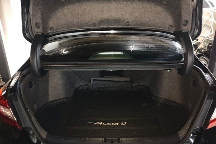 Used Honda Accord 2018 260TURBO Elite Edition China VI Trunk