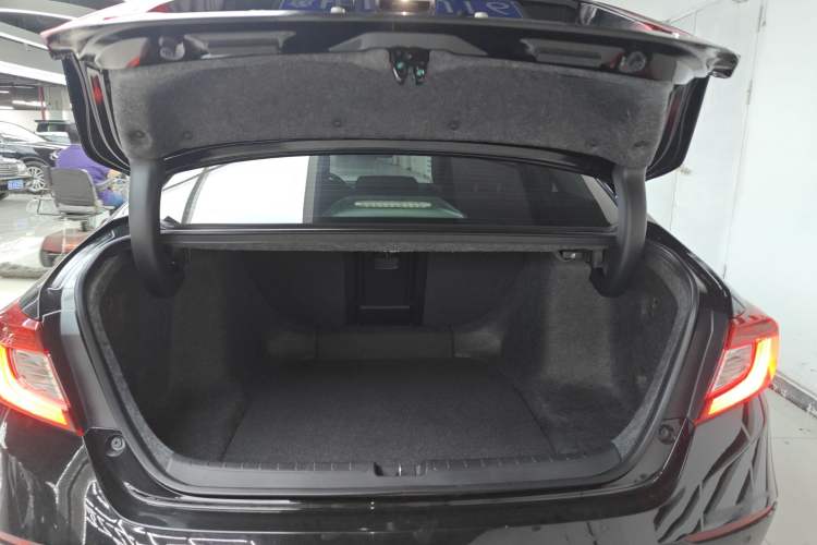 Used Honda Accord 2018 260TURBO Luxury Edition China VI Trunk