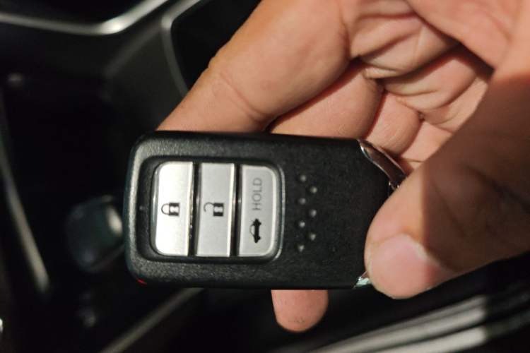Used Honda Accord 2018 260TURBO Luxury Edition China V Emission Standard Vehicle Key