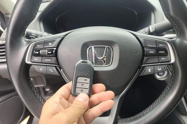 Used Honda Accord 2018 260TURBO Luxury Edition China VI Vehicle Key