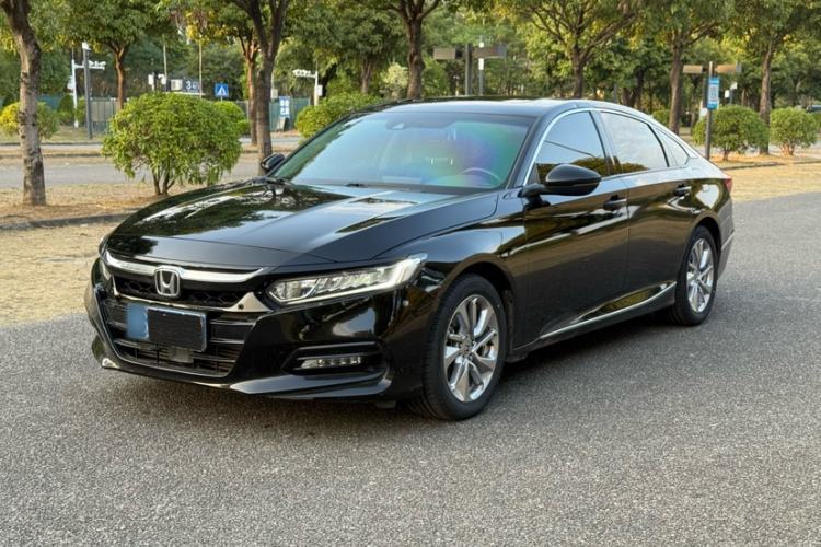 Używany Honda Accord 2018 260TURBO Luxury Edition China VI Guazi used car, China used car export, Used car for sale, Used cars, Cheapest cars for sale