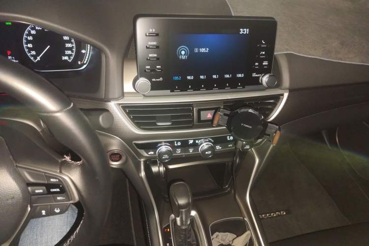 Used Honda Accord 2018 260TURBO Luxury Edition China VI Audio And AC Panel