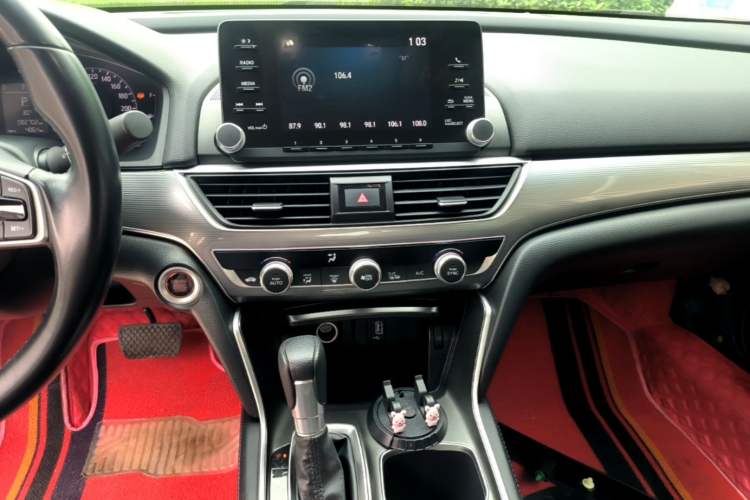 Used Honda Accord 2018 260TURBO Elite Edition China VI Audio And AC Panel