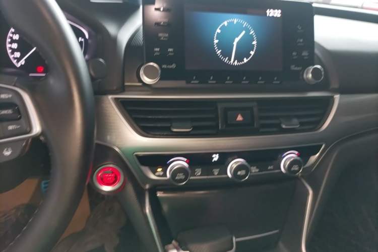 Used Honda Accord 2018 260TURBO Luxury Edition China V Emission Standard Audio And AC Panel