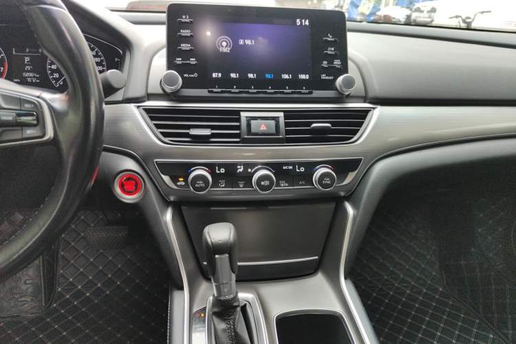 Used Honda Accord 2018 260TURBO Elite Edition China VI Audio And AC Panel