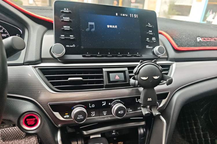Used Honda Accord 2018 260TURBO Luxury Edition China V Emission Standard Audio And AC Panel