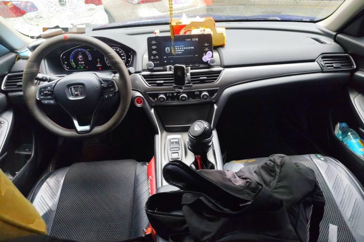 Used Honda Accord 2018 Rui Hybrid 2.0L Rui Ling Edition China VI Center Console