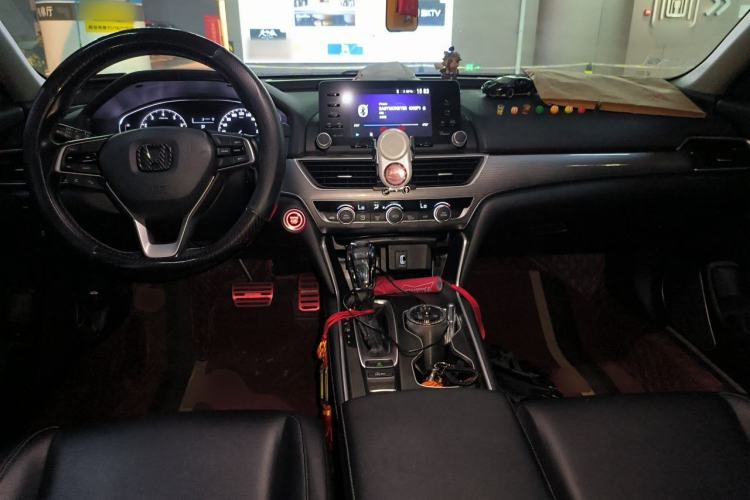 Used Honda Accord 2018 260TURBO Elite Edition China VI Center Console