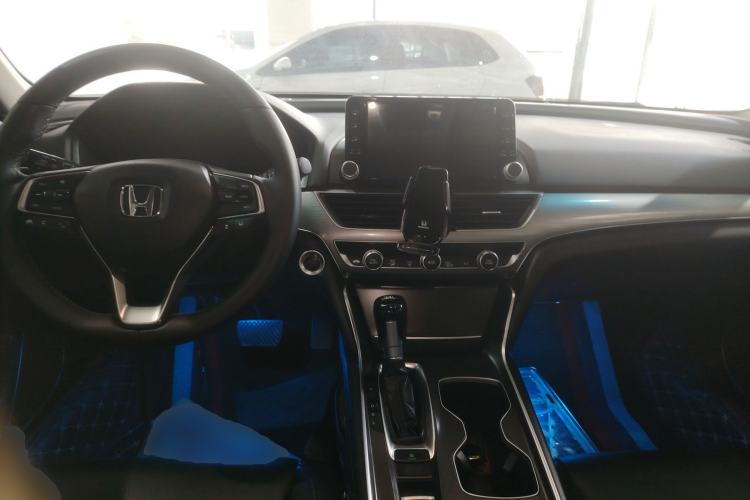 Used Honda Accord 2018 260TURBO Luxury Edition China V Emission Standard Center Console