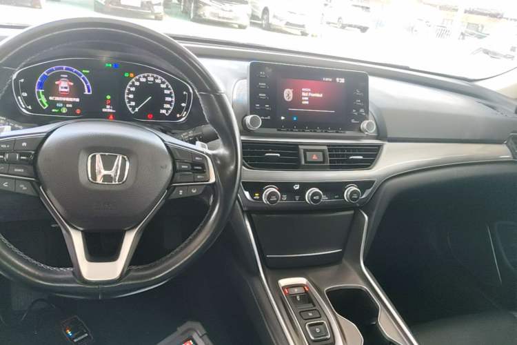 Used Honda Accord 2018 Rui Hybrid 2.0L Rui Ling Edition China VI Center Console