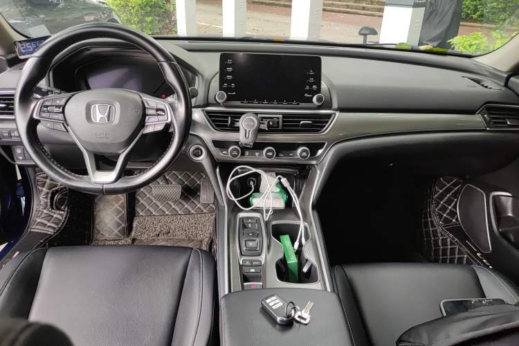 Used Honda Accord 2018 Rui Hybrid 2.0L Rui Ling Edition China VI Center Console