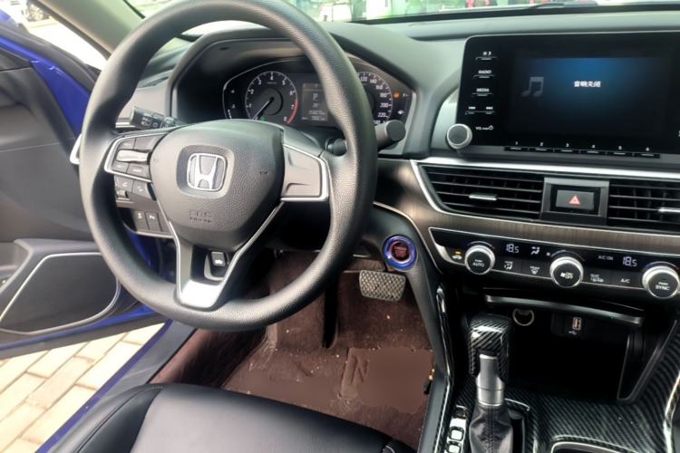 Used Honda Accord 2018 230TURBO Comfort Version National V Center Console