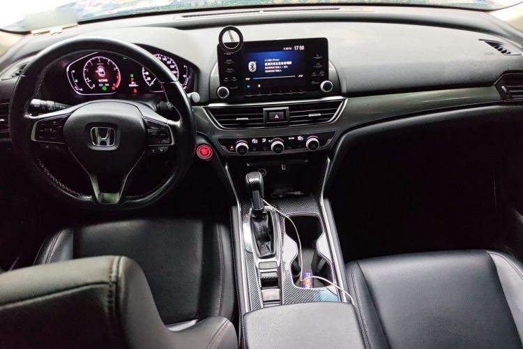 Used Honda Accord 2018 260TURBO Luxury Edition China VI Center Console