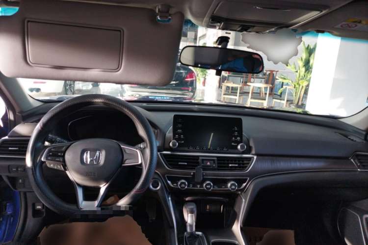 Used Honda Accord 2018 230TURBO Comfort Version National V Center Console