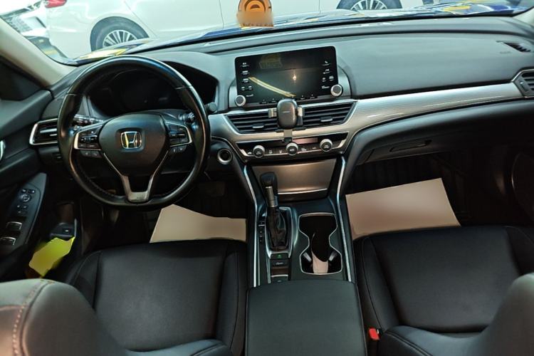 Used Honda Accord 2018 260TURBO Luxury Edition China VI Center Console