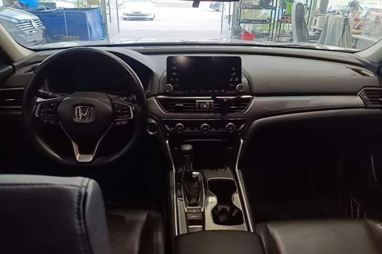 Used Honda Accord 2018 260TURBO Luxury Edition China V Emission Standard Center Console